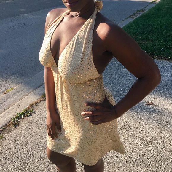 Gold Sequined Halter Dress - Picture 5 of 5